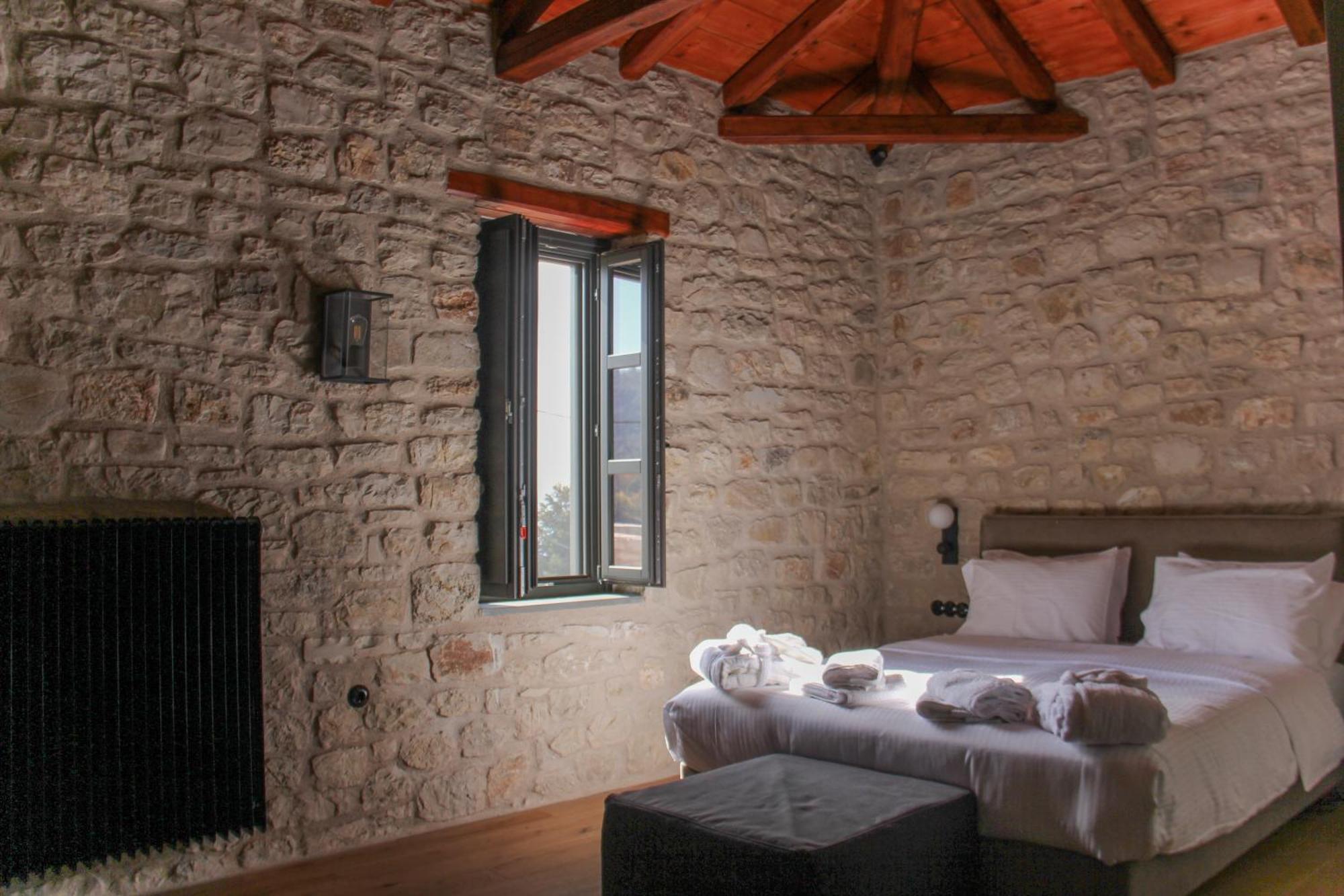 Lithero Suites Stemnitsa Exterior photo